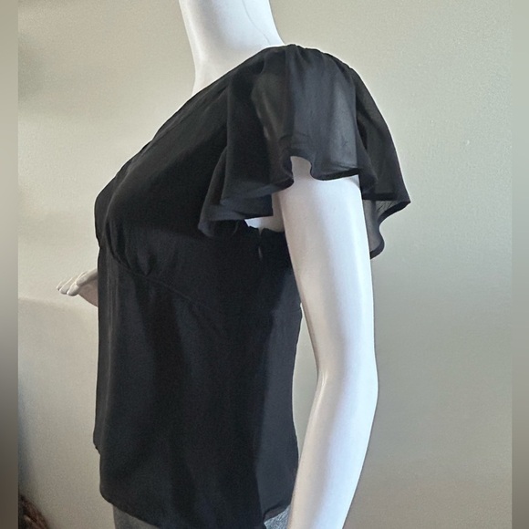 VALERIE SEPARATES
Womens Shirt - Picture 4 of 10